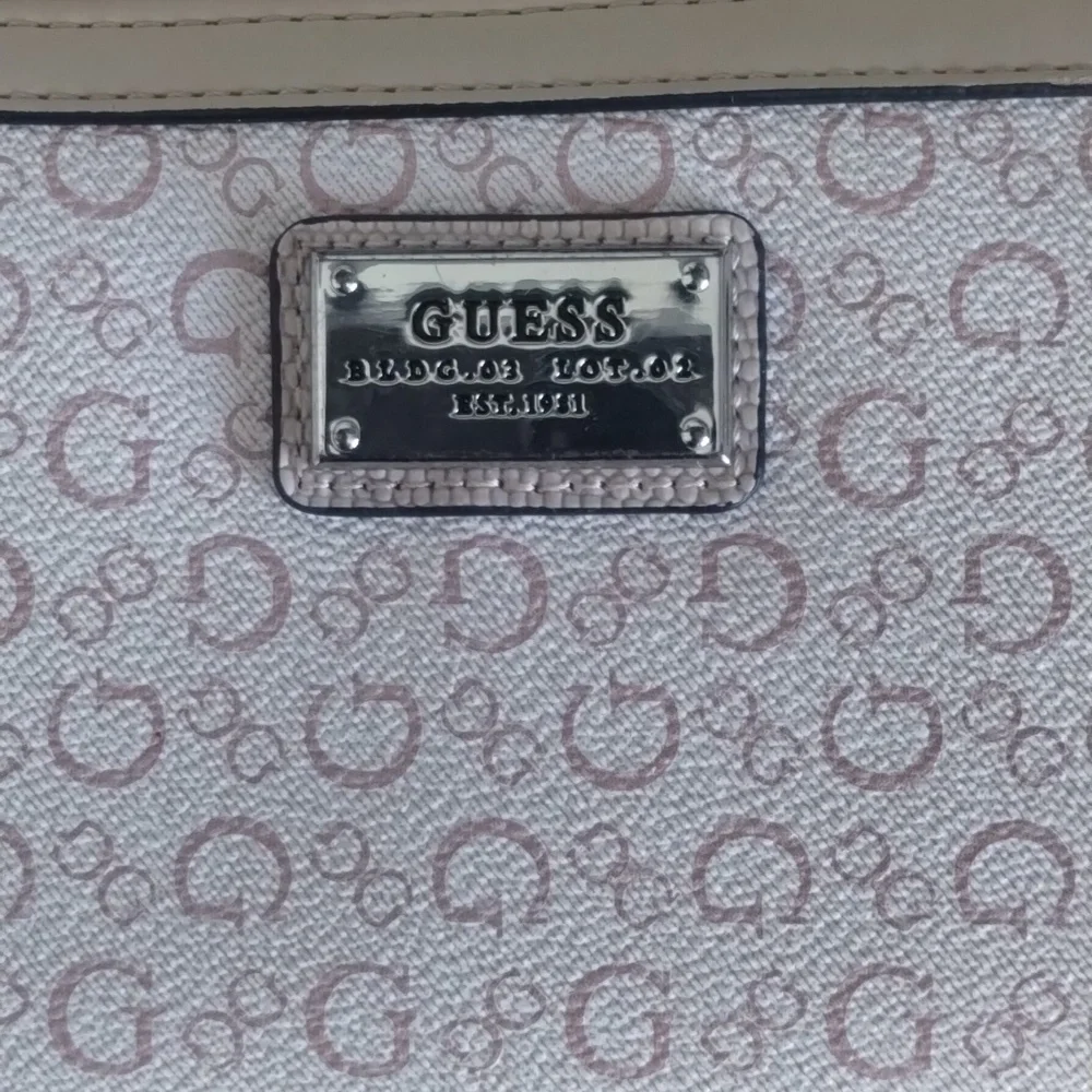Guess fair clear